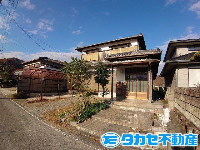 6SLDK Detached House for Sale in Tatsuno City, Hyogo - Thumbnail 2