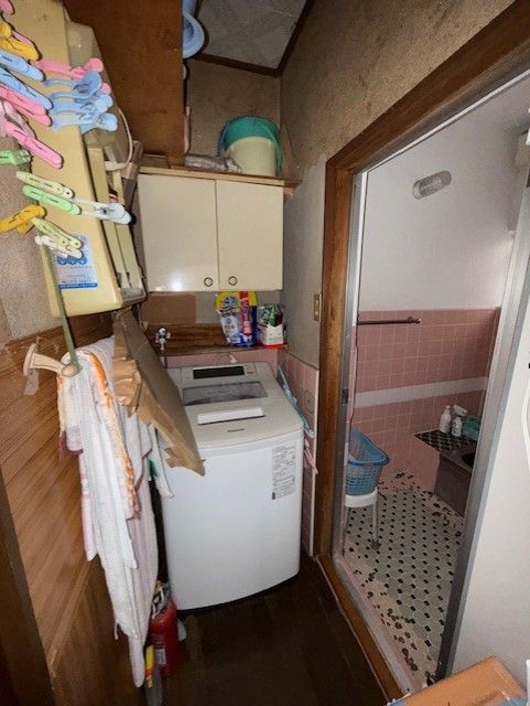 5DK Detached House for Sale in Habikino, Osaka - 6.9 Million Yen - Thumbnail 3