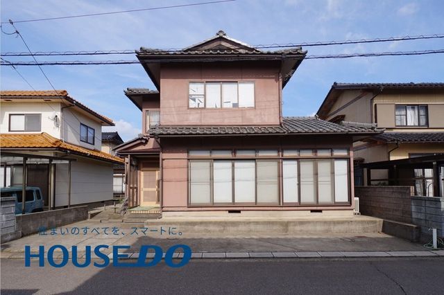 6DK Detached House for Sale in Fukui City, Fukui - Image 1