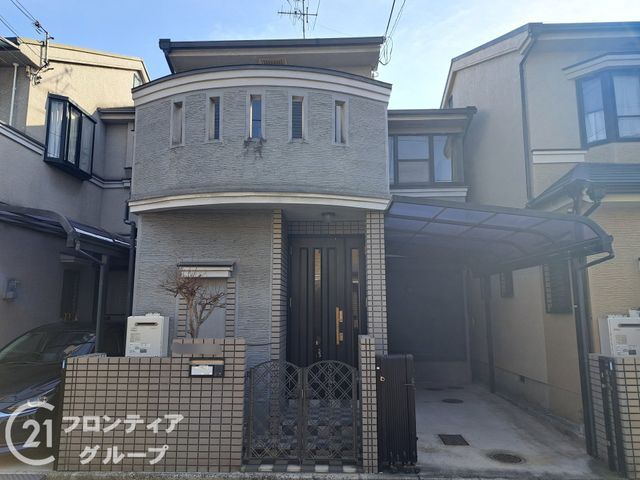 4LDK Detached House for Sale in Higashiosaka, Osaka - Thumbnail 2