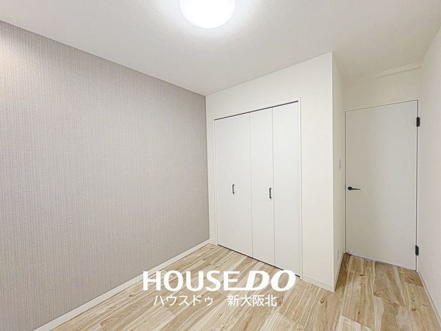 Renovated 3LDK Terrace House with Garage in Osaka Yodogawa - Thumbnail 3