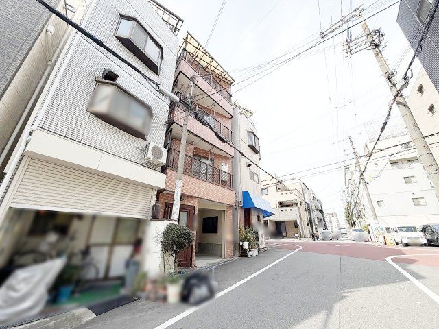 Renovated 5DK House Near Bentencho Station, Minato-ku, Osaka - Thumbnail 3