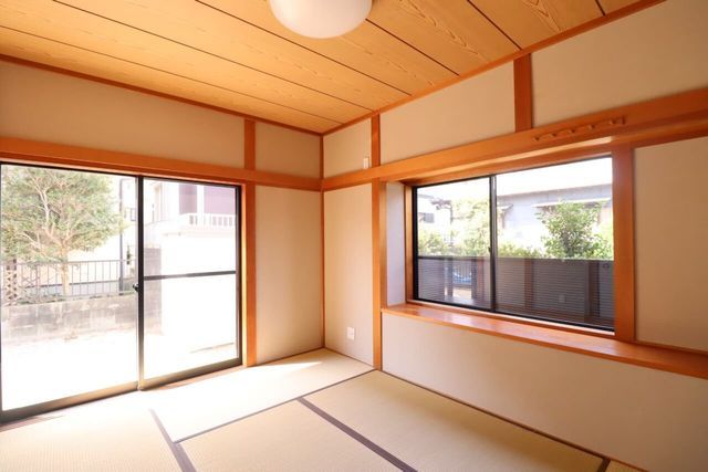 Renovated 4LDK House 99m² in Yokkaichi, Mie - Thumbnail 2
