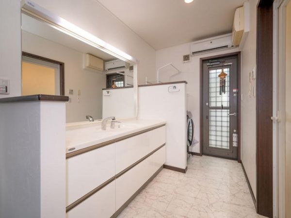 2SLDK House for Sale in Nada-ku, Kobe | 2012 Build, 2 Parking - Thumbnail 2