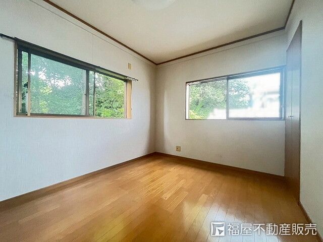 2LDK House for Sale in Hirakata, Osaka - 69.36 sqm - Thumbnail 3