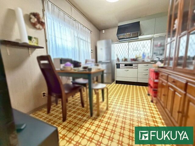 5LDK Used House for Sale in Hirakata, Osaka - 91.93m² - Thumbnail 3