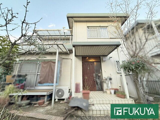 5LDK Used House for Sale in Hirakata, Osaka - 91.93m² - Thumbnail 2