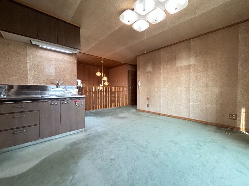 5LDK 3-Storey House for Sale in Hakodate, Hokkaido - Thumbnail 4