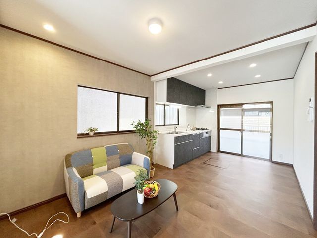 3DK Detached House for Sale in Nishinomiya, Hyogo - Thumbnail 2