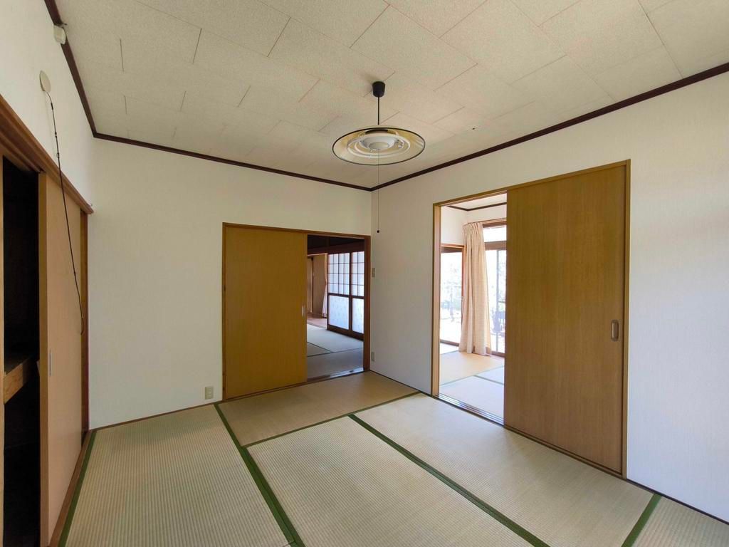 Spacious 3DK House on Hilltop in Hidaka, Wakayama - Thumbnail 4