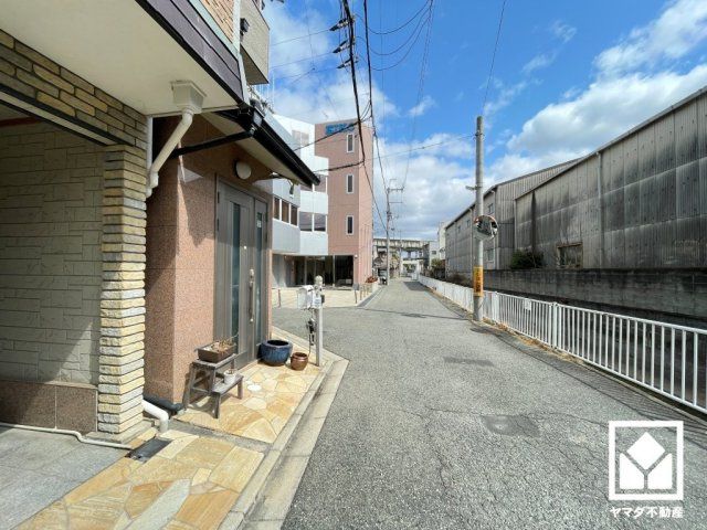 3LDK Wooden House for Sale in Amagasaki, Hyogo - Thumbnail 2
