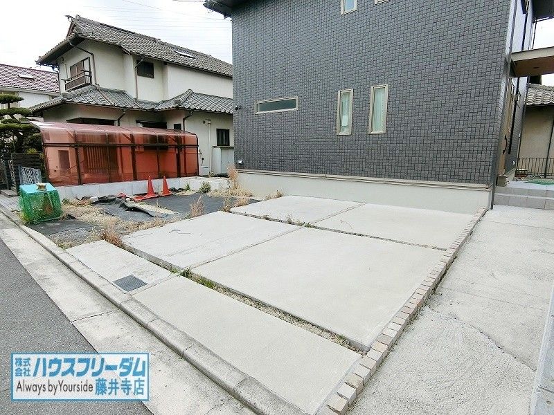 Modern 3LDK House for Sale in Sakai, Osaka - 2021 Build - Thumbnail 2