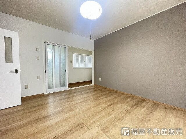 3DK Detached House with Parking in Hirakata City, Osaka - Thumbnail 3