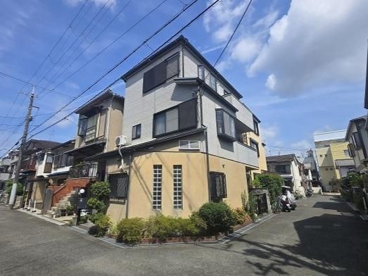 4LDK House for Sale in Takatsuki, Osaka - 105.4 sqm - Thumbnail 2