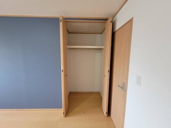 Renovated 4LDK House for Sale in Higashi-Osaka, Osaka - Thumbnail 4