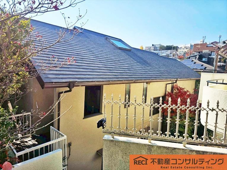 5SLDK Detached House for Sale in Kobe's Higashinada Ward - Thumbnail 2