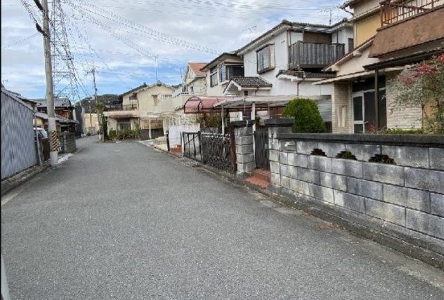 5DK Used House for Sale in Hirai, Wakayama City, 87.76 sqm - Thumbnail 2