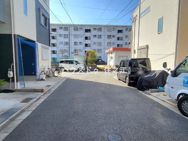 Modern 2SLDK House in Suminoe Ward, Osaka | 2015 Build - Thumbnail 4