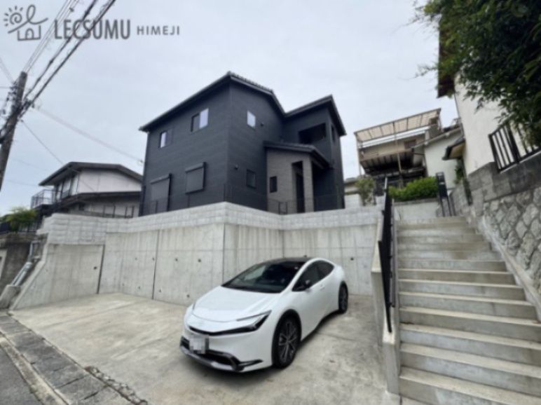 4LDK Modern House for Sale in Taishi Town, Hyogo - Thumbnail 2