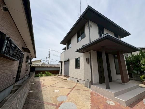 4SLDK Detached House for Sale in Wakayama City, 106 sqm - Thumbnail 2