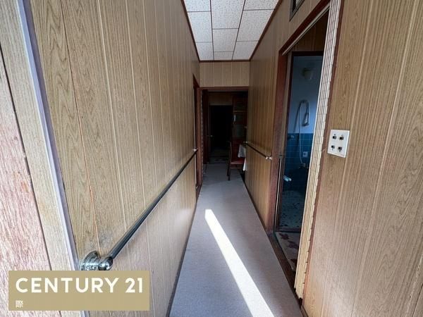 Used 4DK House for Sale Near Kinokawa Station in Wakayama - Thumbnail 2