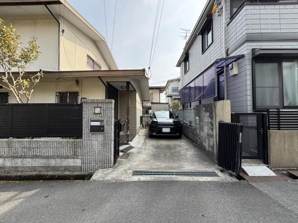 5DK House for Sale in Takatsuki, Osaka - 101.74m2 - Thumbnail 2