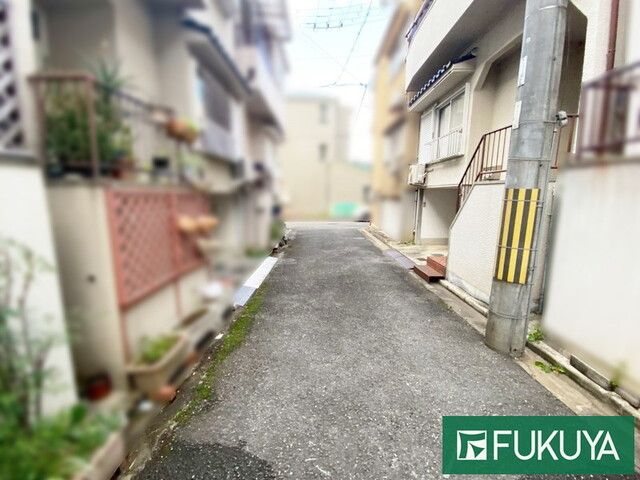 4LDK House for Sale in Hirakata, Osaka - Near Makino Station - Thumbnail 4