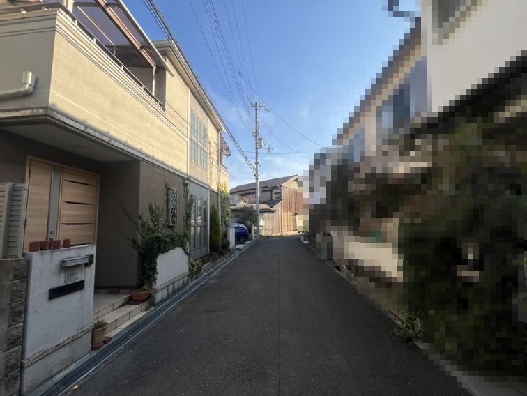 4LDK Detached House for Sale in Higashiosaka, Osaka - Thumbnail 2