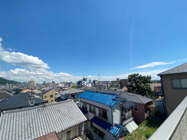 5LDK Detached House for Sale in Kobe Hyogo-ku, Near Minatogawa Koen Station - Thumbnail 3