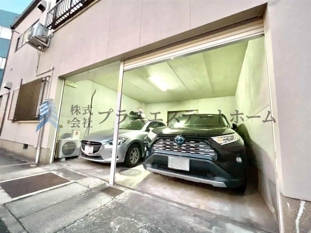 5LDK Two-Generation House with Inner Garage in Kobe Hyogo - Thumbnail 3