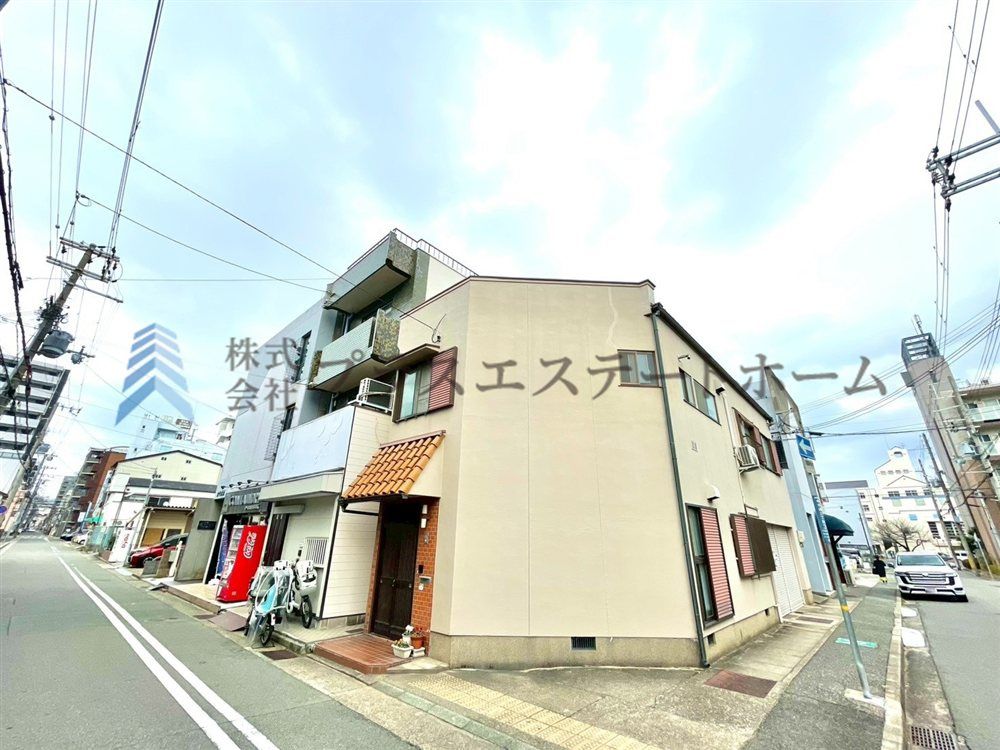 5LDK Two-Generation House with Inner Garage in Kobe Hyogo - Thumbnail 2