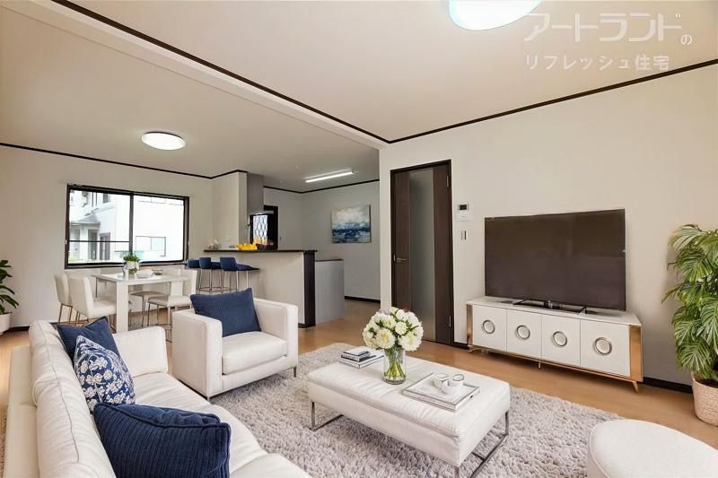 Renovated 3LDK House in Himeji with 5-Year Warranty & Parking - Thumbnail 4