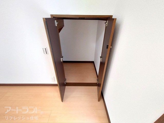 Renovated 3LDK House in Himeji with 5-Year Warranty & Parking - Thumbnail 3