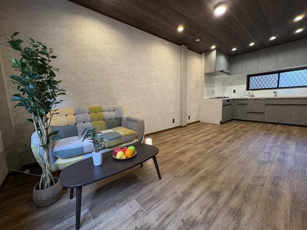 5LDK Steel-Framed House for Sale Near Shimo-Shinjo Station, Osaka - Thumbnail 3