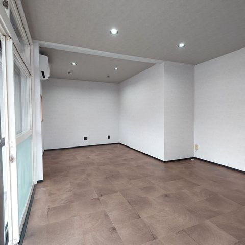 Renovated 4LDK House with Onsen in Shiraoi, Hokkaido - Thumbnail 4