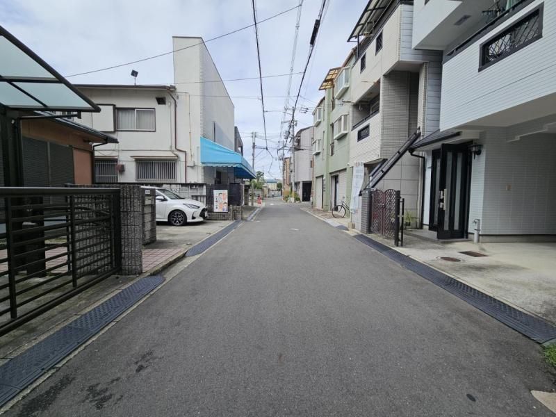 3LDK Detached House for Sale in Higashiosaka, Osaka - Thumbnail 2