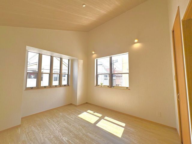 Renovated 4SLDK House near Wakae-Iwata Station, Higashiosaka - Thumbnail 3