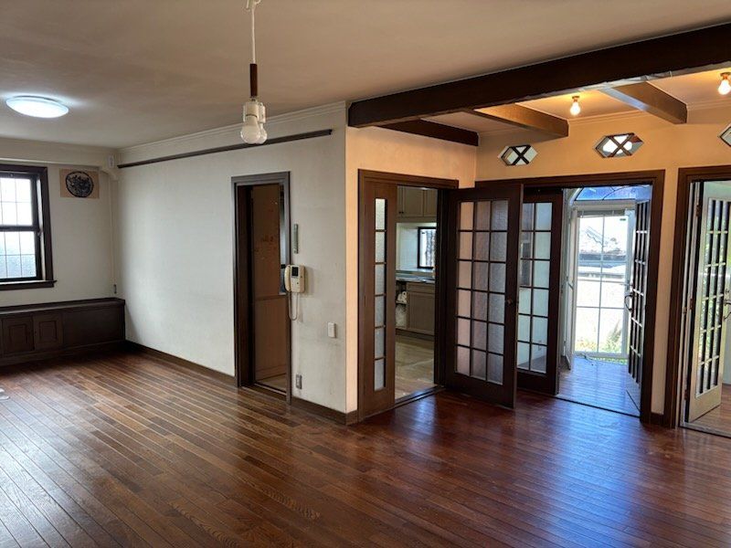 7SLDK Detached House for Sale in Abeno, Osaka - 234.38 sqm - Thumbnail 2