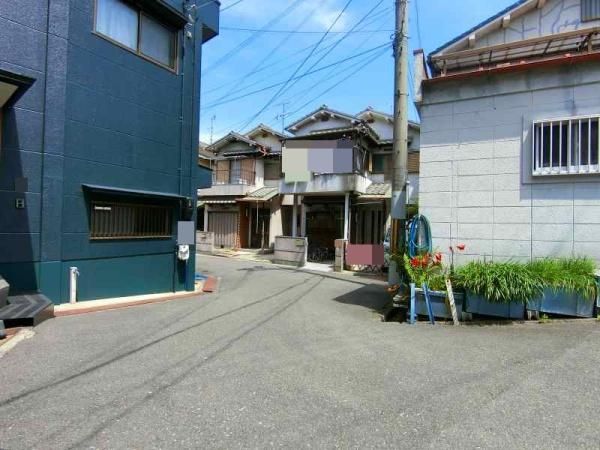 6DK Detached House for Sale in Higashiosaka, Osaka - Thumbnail 3