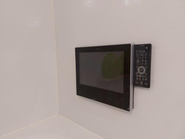 4LDK Detached House Near Neyagawa Koen Station, Osaka - Thumbnail 2