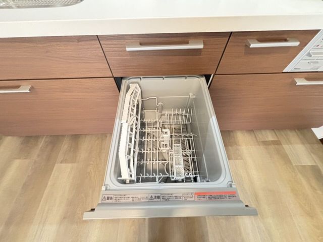 3LDK Detached House for Sale near Imazato Station, Osaka - Thumbnail 4