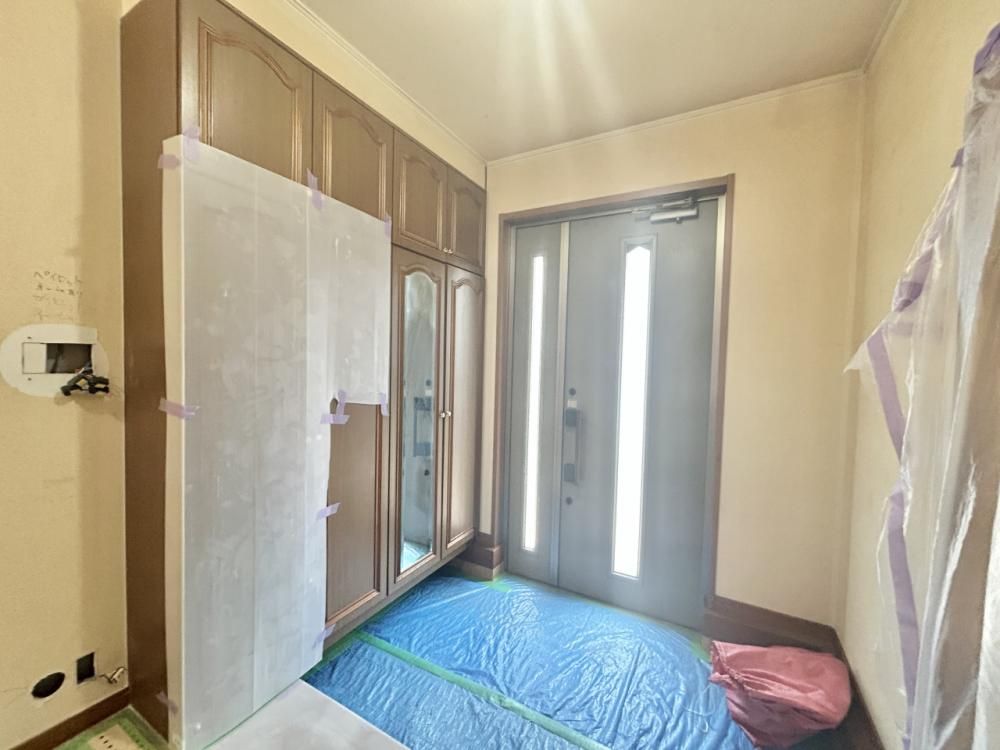 Renovated 5LDK House for Sale in Kawachinagano, Osaka - Thumbnail 3