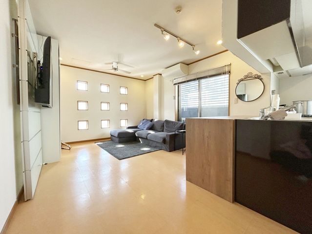 4LDK Detached House for Sale in Hirano-ku, Osaka - Thumbnail 2
