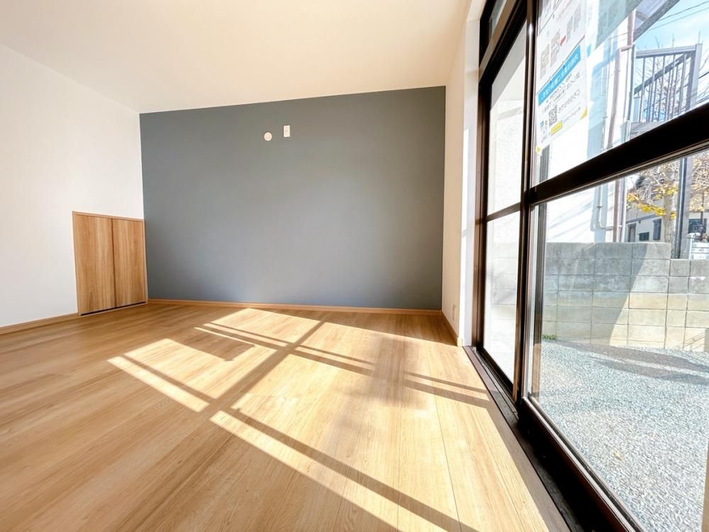Renovated 4DK House in Kobe's Kita Ward with Parking for 3 - Thumbnail 2