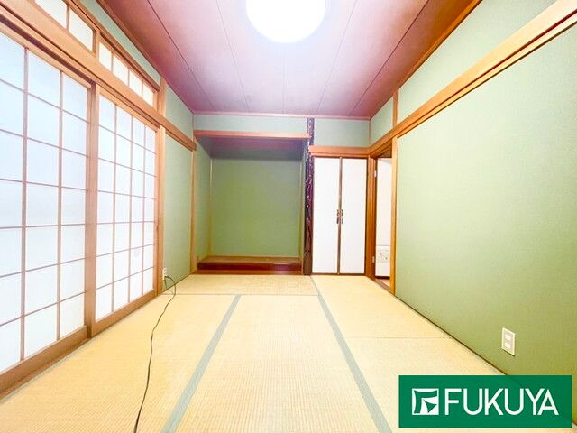 4SLDK House for Sale in Himeji, Hyogo | 106.82 sqm on 149.57 sqm Land - Thumbnail 2