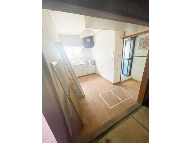 3DK Used Townhouse for Sale in Moriguchi, Osaka - Thumbnail 2