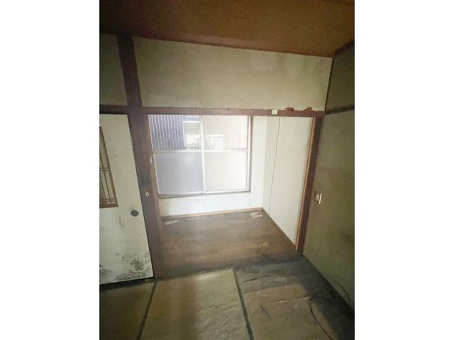 3DK Used Townhouse for Sale in Moriguchi, Osaka - Thumbnail 3