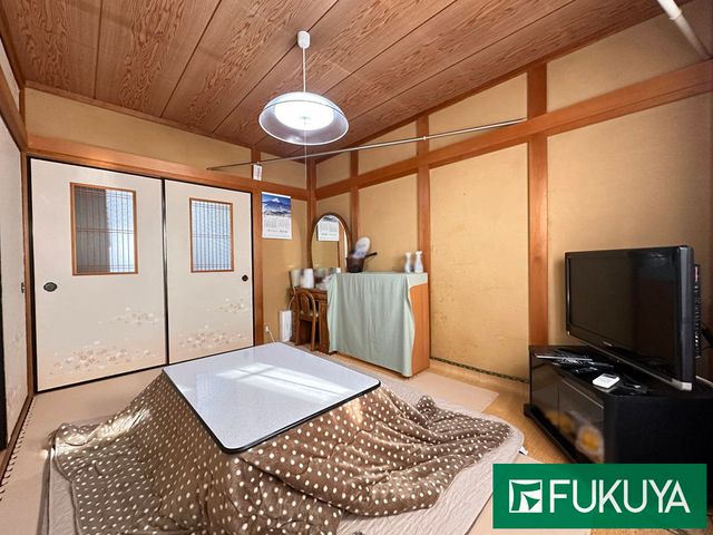 4DK House for Sale in Higashiosaka, Osaka - 7 Min Walk to Station - Thumbnail 4