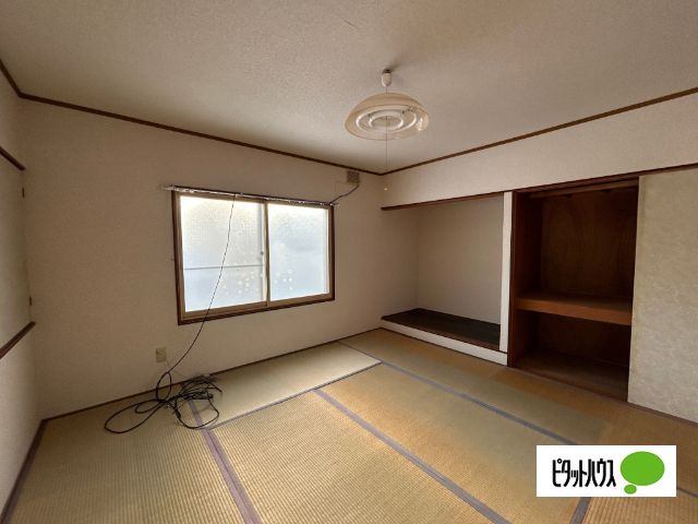 4LDK Detached House for Sale in Takikawa, Hokkaido - 1800000 JPY - Thumbnail 4