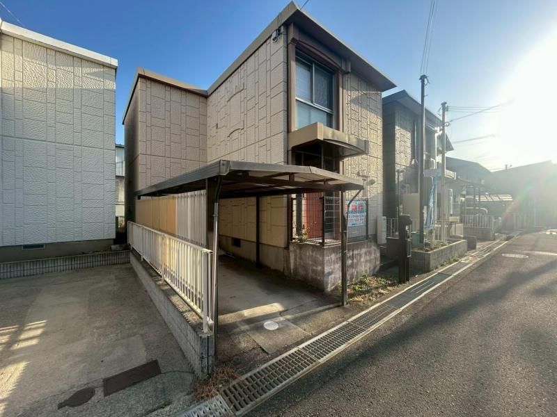 4LDK Family House with Garden for Sale in Sennan City, Osaka - Thumbnail 2